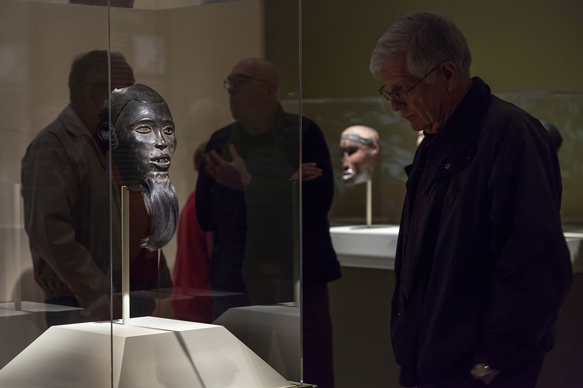 visitor in the Congo Masks exhibition